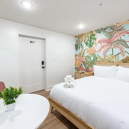 Pastel Tropics Studio Apartment Galveston Exterior photo