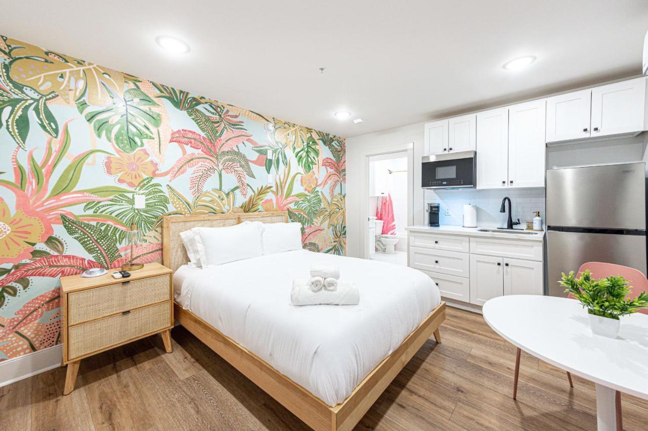 Apartment Pastel Tropics Galveston